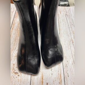 Elegant Black Women's Leather Boots